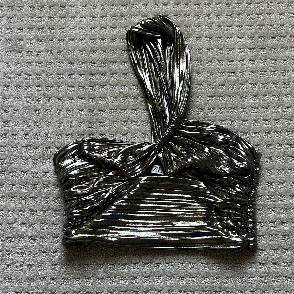 Zara Becca- Metallic size S